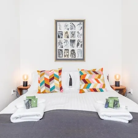 Modern Riverside With Free Parking Space Apartman *